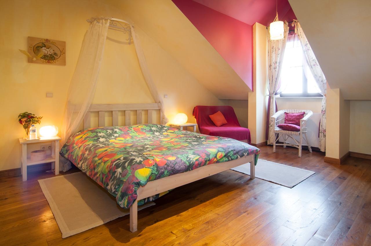 La Ferme Des Eglantines Bed & Breakfast Nivelles Exterior photo
